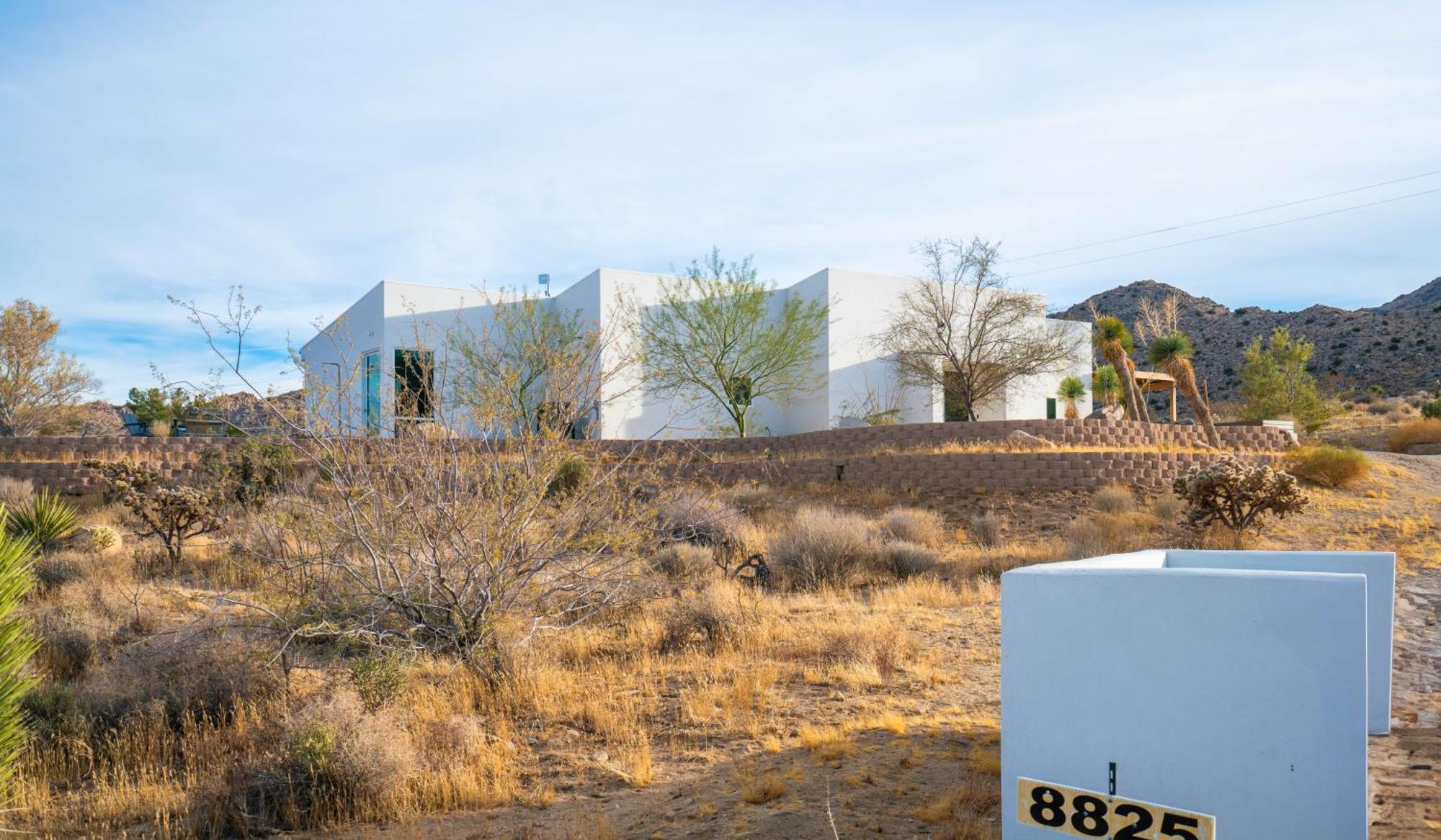 Experience Desert Serenity Gateway To Joshua Tree Exteriör bild