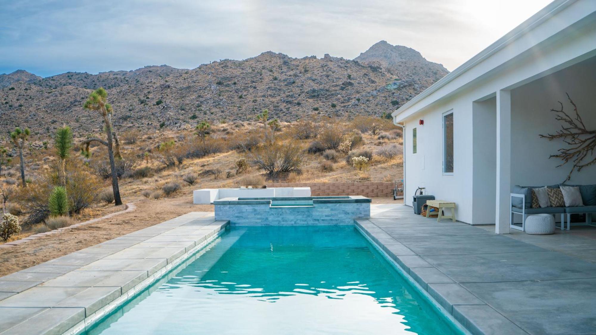 Experience Desert Serenity Gateway To Joshua Tree Exteriör bild