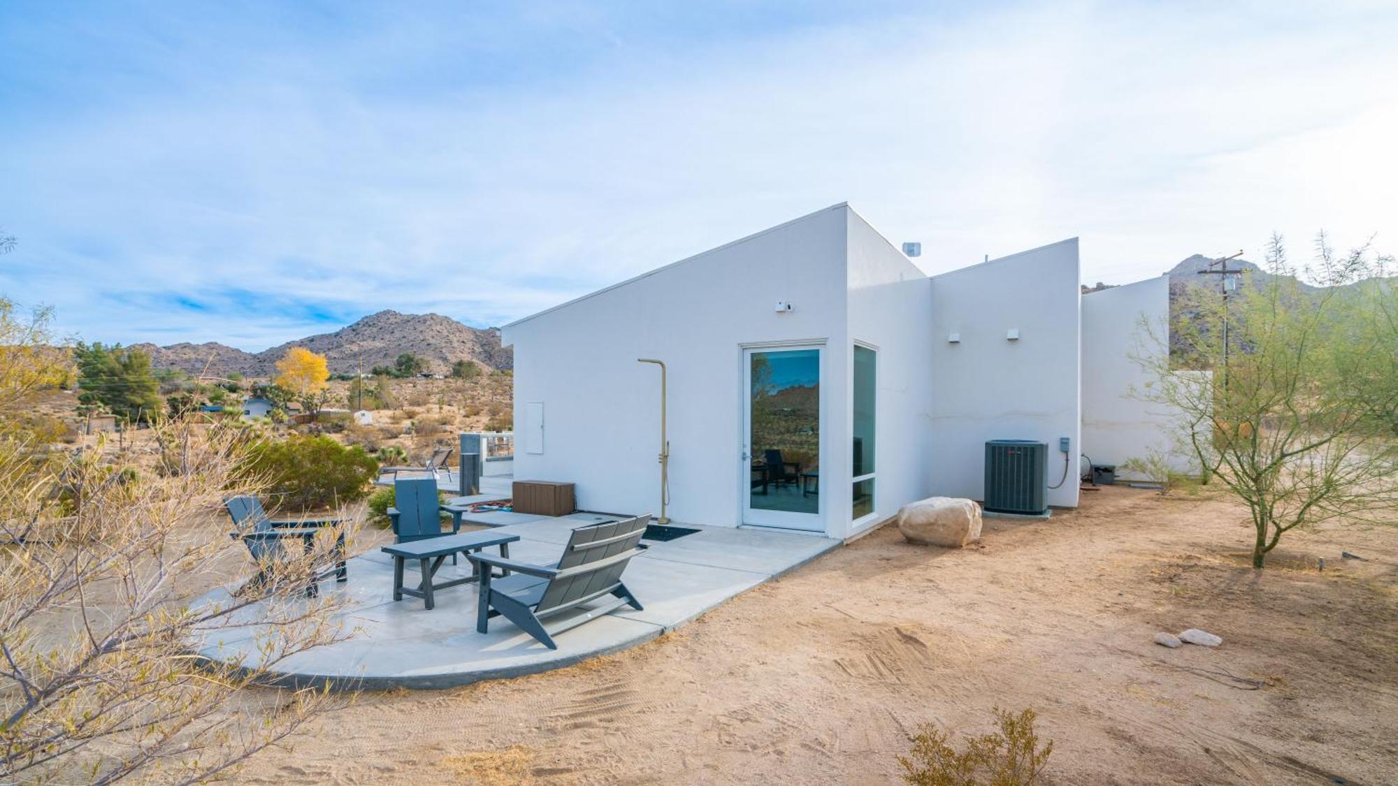 Experience Desert Serenity Gateway To Joshua Tree Exteriör bild