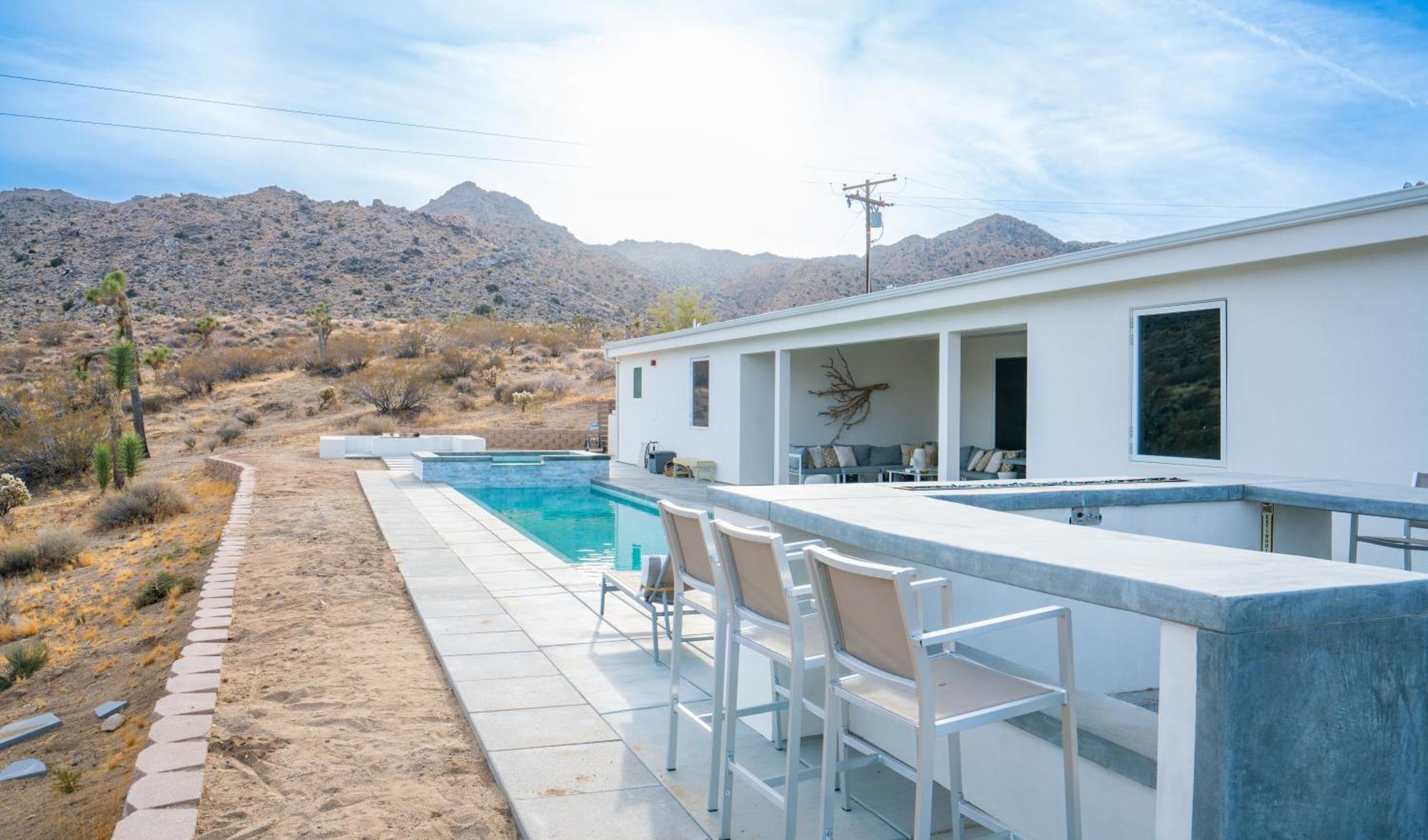 Experience Desert Serenity Gateway To Joshua Tree Exteriör bild