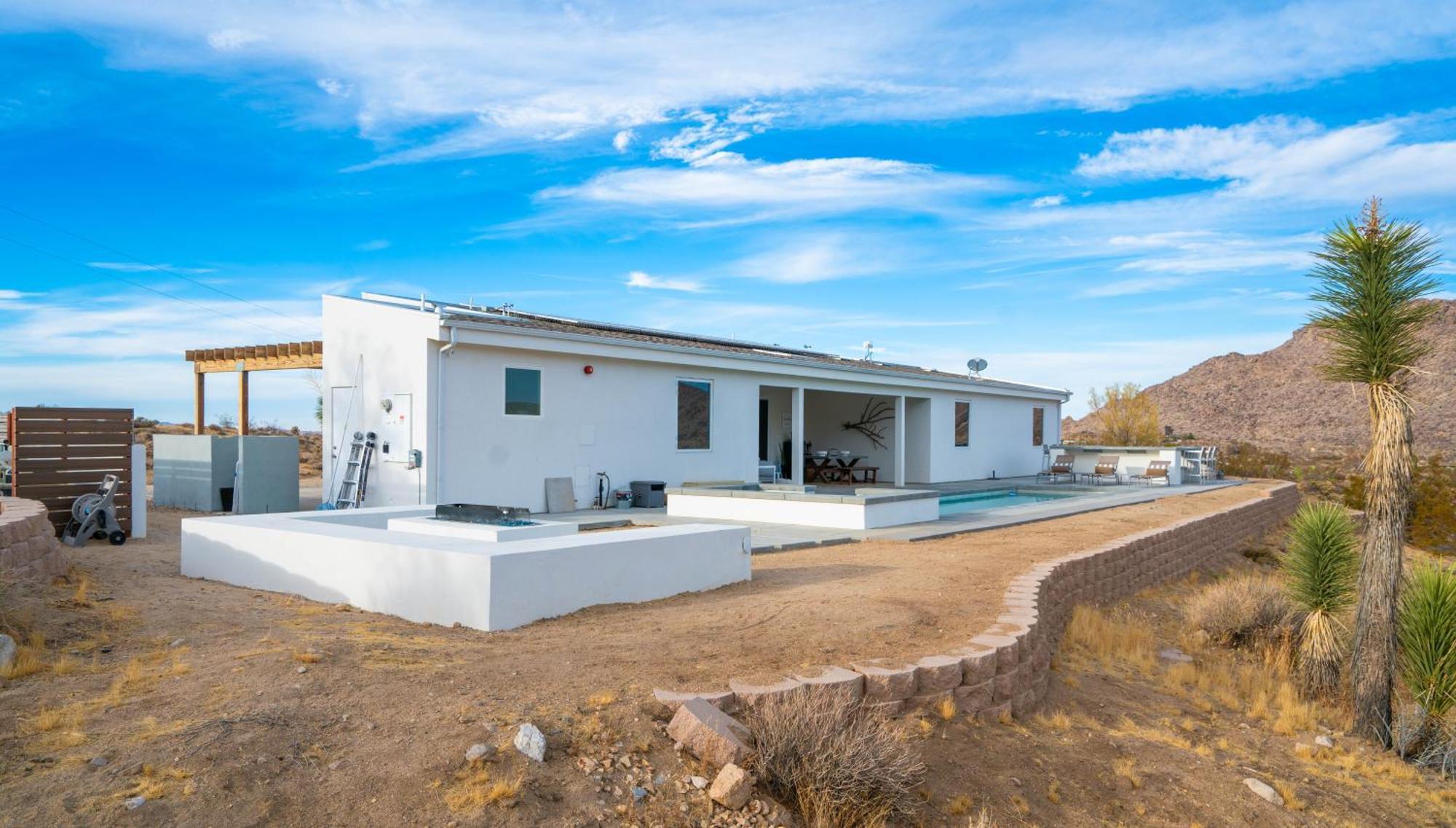 Experience Desert Serenity Gateway To Joshua Tree Exteriör bild