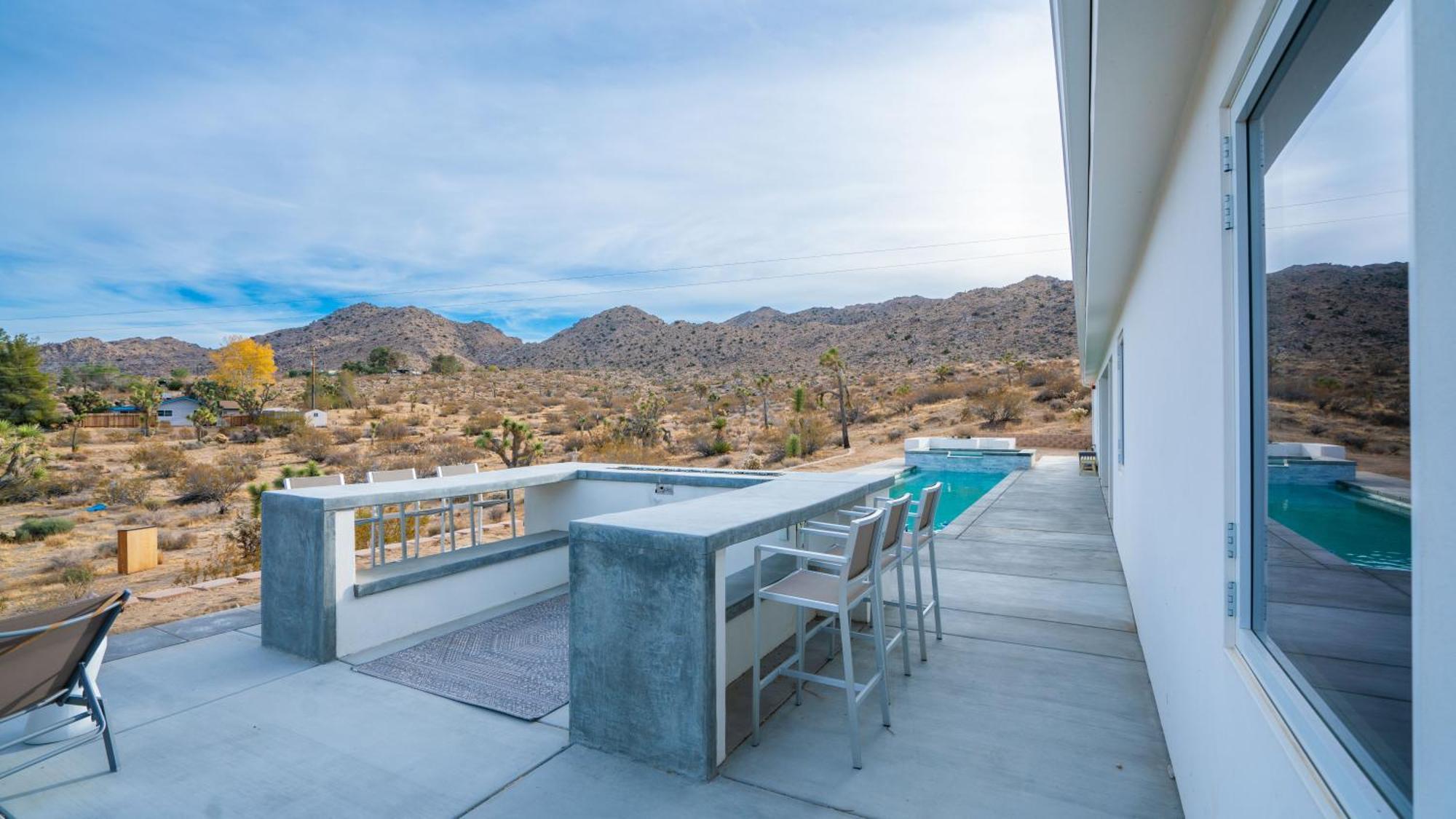 Experience Desert Serenity Gateway To Joshua Tree Exteriör bild