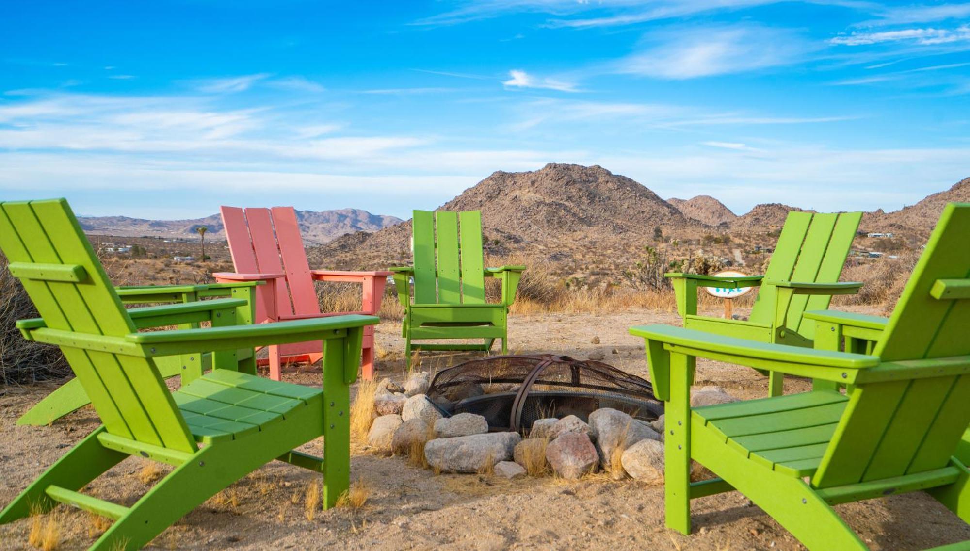 Experience Desert Serenity Gateway To Joshua Tree Exteriör bild
