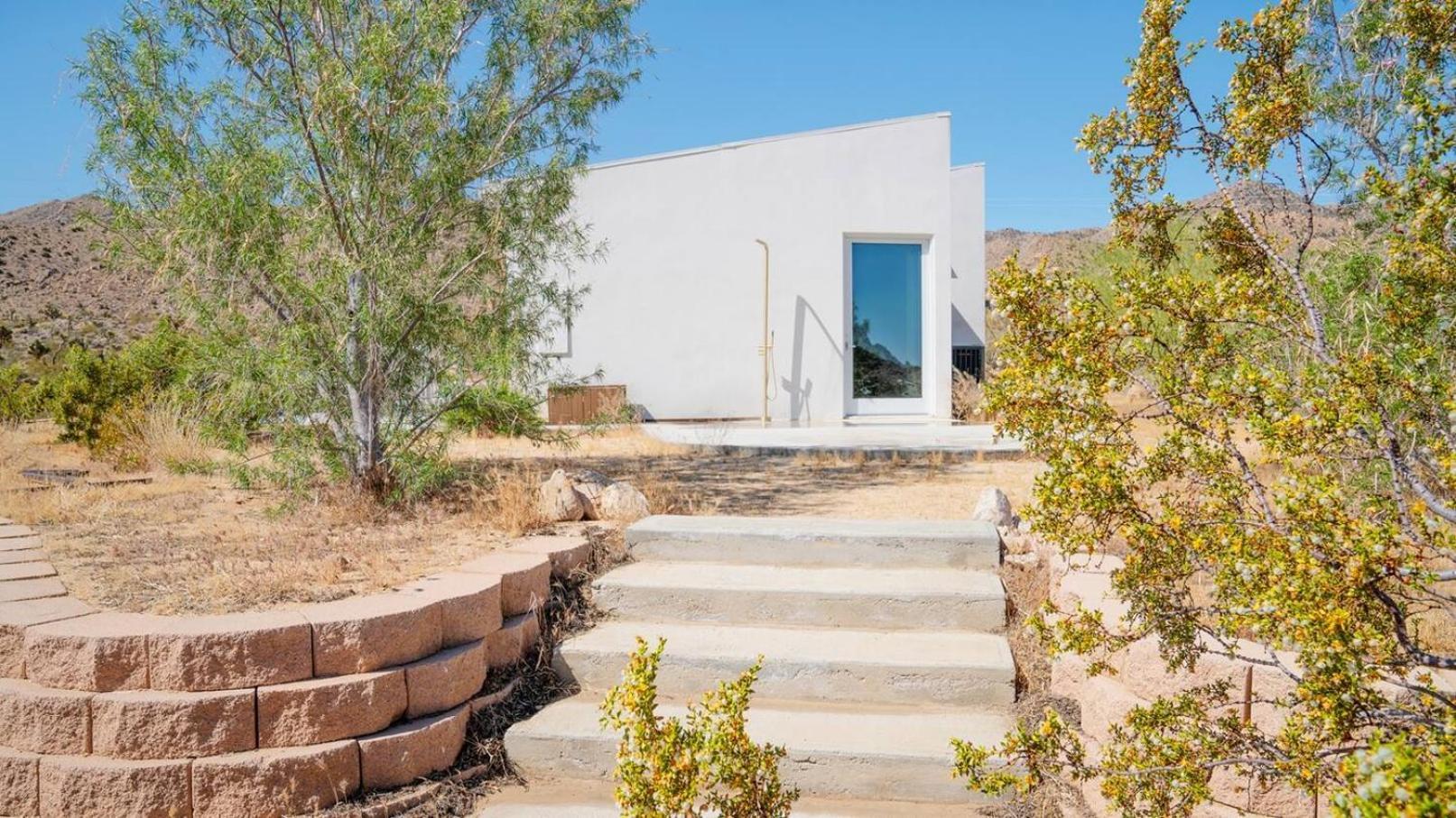 Experience Desert Serenity Gateway To Joshua Tree Exteriör bild